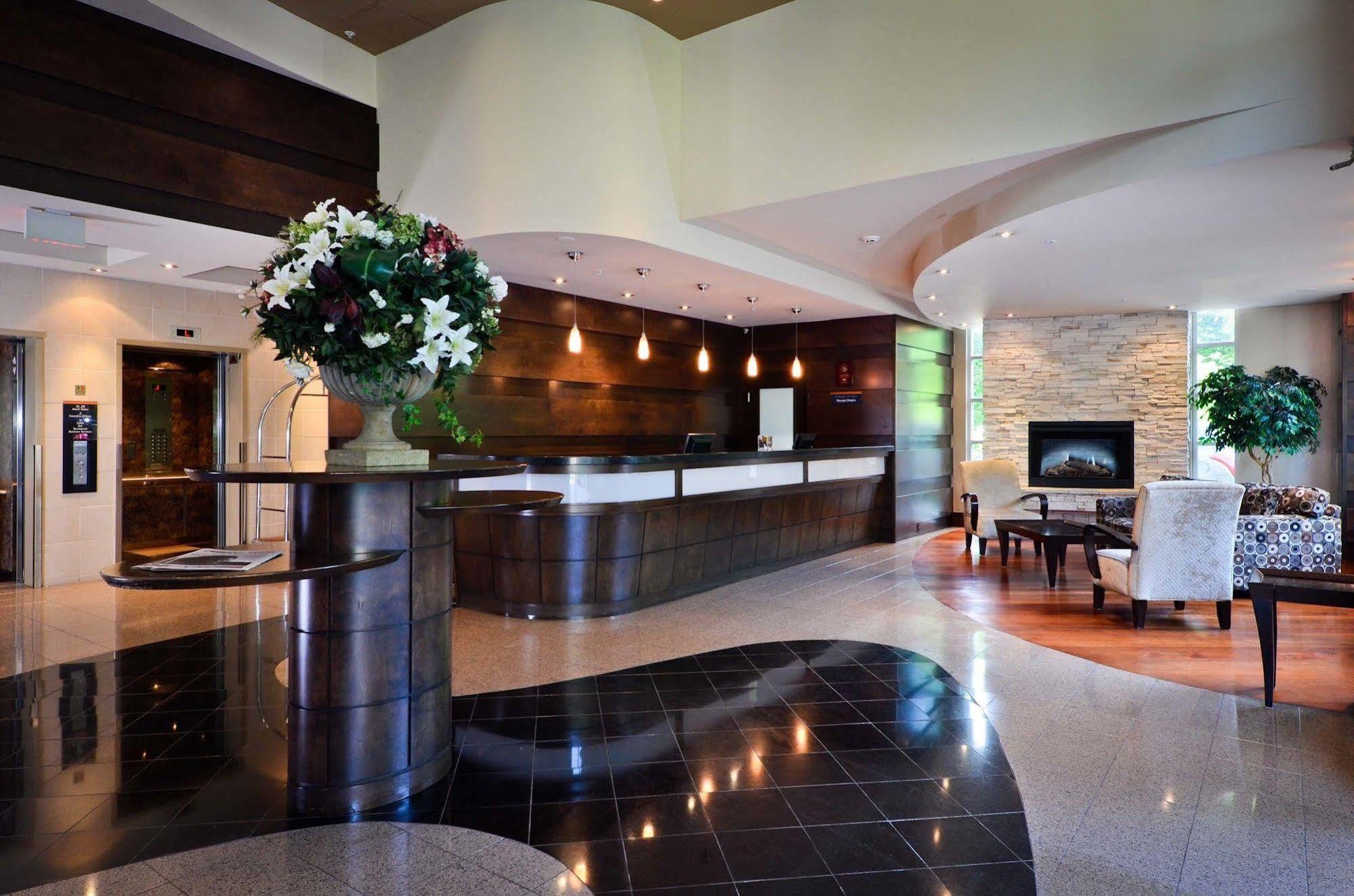 Sandman Suites Surrey - Guildford Exterior foto